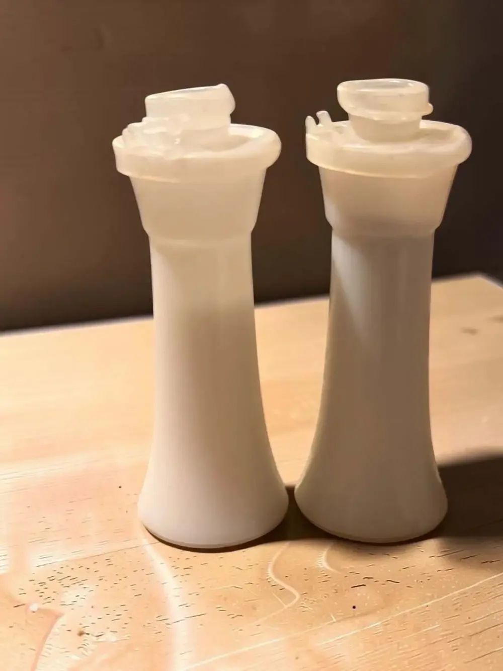 Tupperware vintage hourglass
